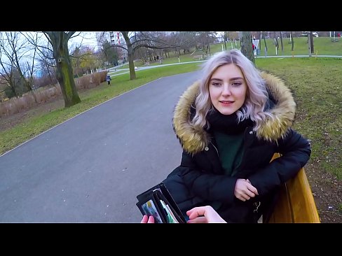 ❤️ Sluk 'n vreemdeling se warm kom vir geld - blowjob in the park deur Eva Elfie ❤️❌ Porno by ons ﹏